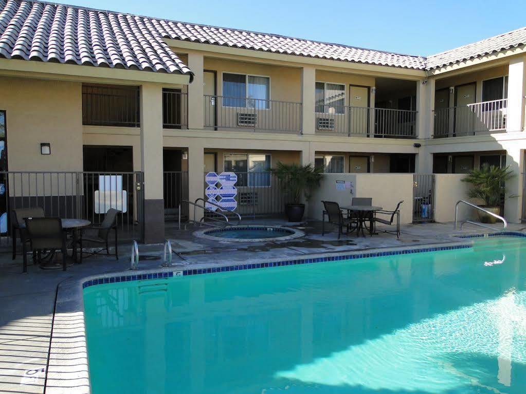 Best Western Desert Winds Mojave Buitenkant foto